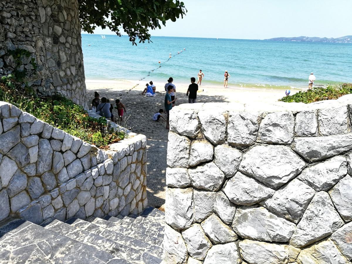 The Beach Pool Villa Pattaya Luaran gambar
